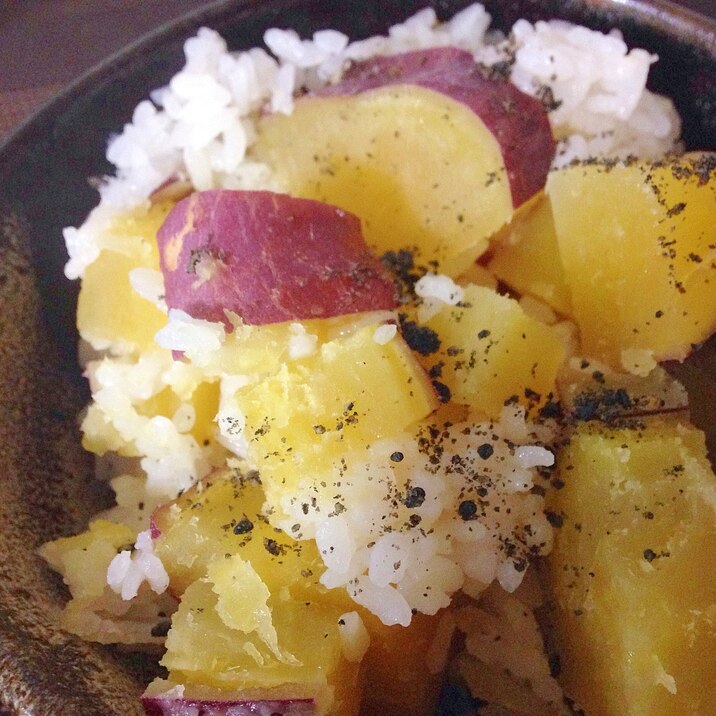 秋の味覚☆ごろごろさつまいもご飯☆甘くて美味しい